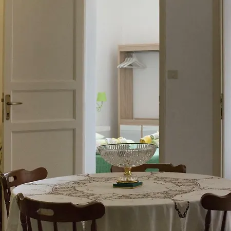Bella Vista Bed & Breakfast 3*