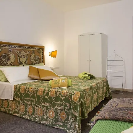 Bella Vista 3* אריצ'ה